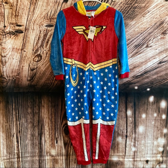DC Comics Other - COPY - DC Comics Superhero Girls Wonder Woman Pajamas sz7